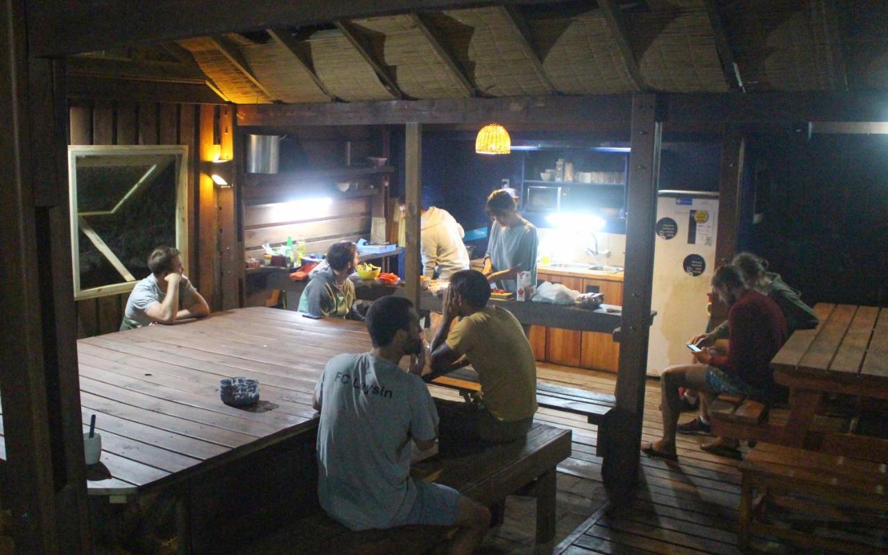 Mar De Fondo Hostel ปุนตาเดลดีอาโบล ภายนอก รูปภาพ